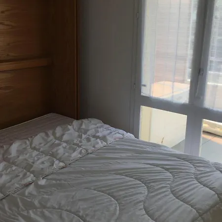 2 Pièces Avec Terrasse Près De La - Merville-franceville - Fr-1-487-311 Appartement Merville-Franceville-Plage