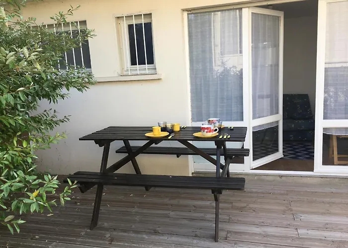 2 Pieces Avec Terrasse Pres De La - Merville-franceville - Fr-1-487-311 公寓 *